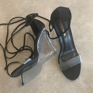 Fashion Nova clear wedge size 9